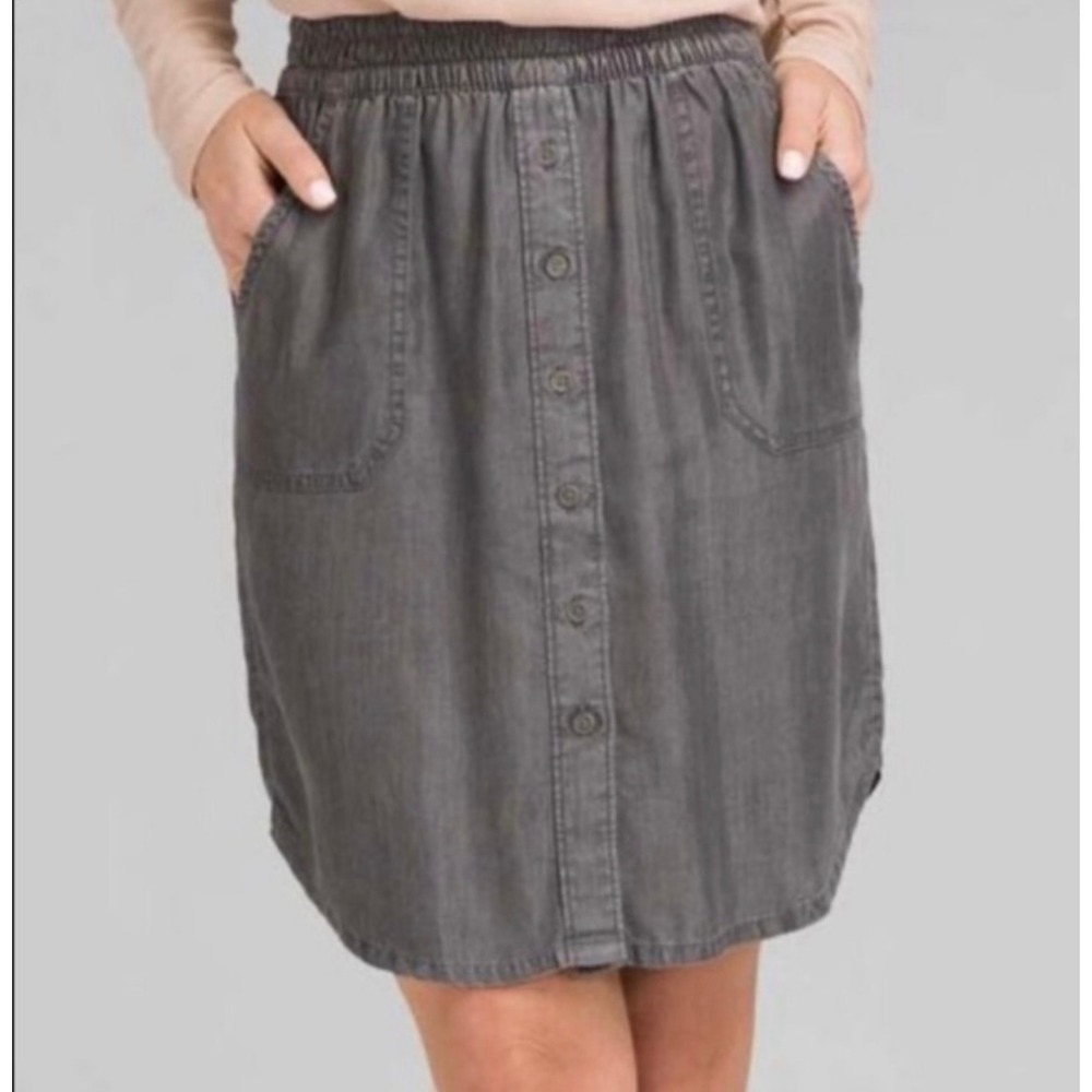 Prana Shelly Gray Skirt XS Elastic Waist Buttons Pockets
